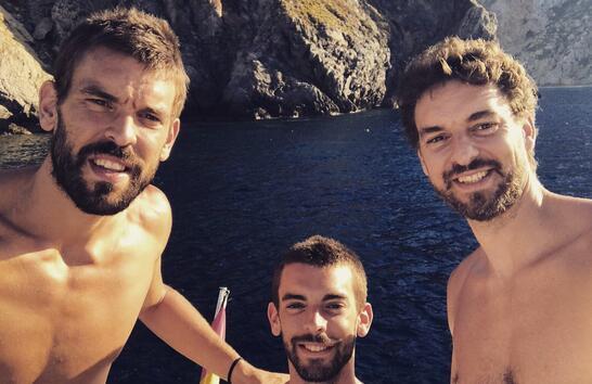 德转比甲身价前10：措利斯3000万欧第1，小斯坦科维奇上榜（德转发布比甲身价前十榜：措利斯以3000万欧居首，小斯坦科维奇入选）