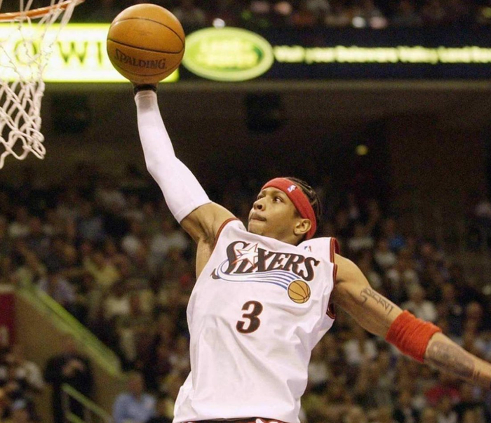 讨论室：右路三大将离队！你觉得非洲杯期间曼联能赢几场？（热议：右路三将缺阵，非洲杯期间曼联能拿几场胜利？）