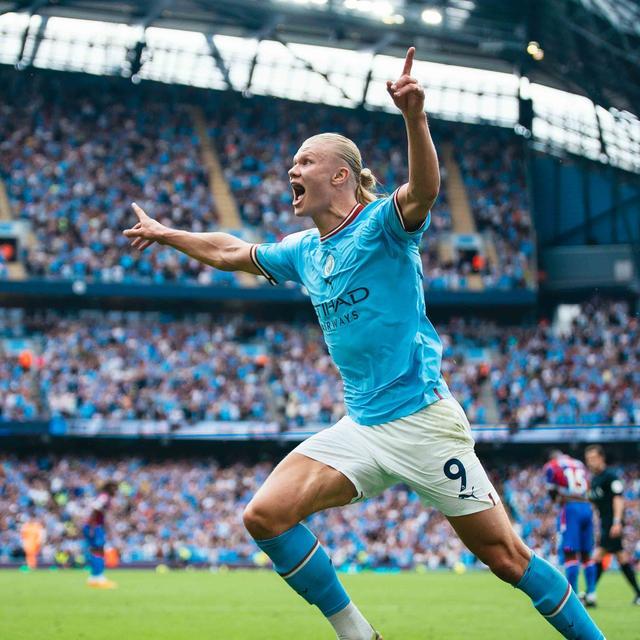 欧文突破防守造成杀伤球成功（欧文强突撕裂防线造犯规打成）