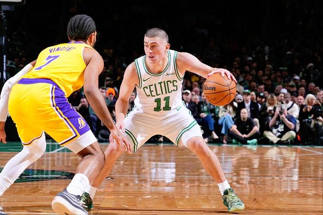 荷兰大名单：范戴克领衔；费耶诺德球员瓦伦特首次入选（荷兰队名单出炉：范戴克领衔，费耶诺德球员瓦伦特首度入选）