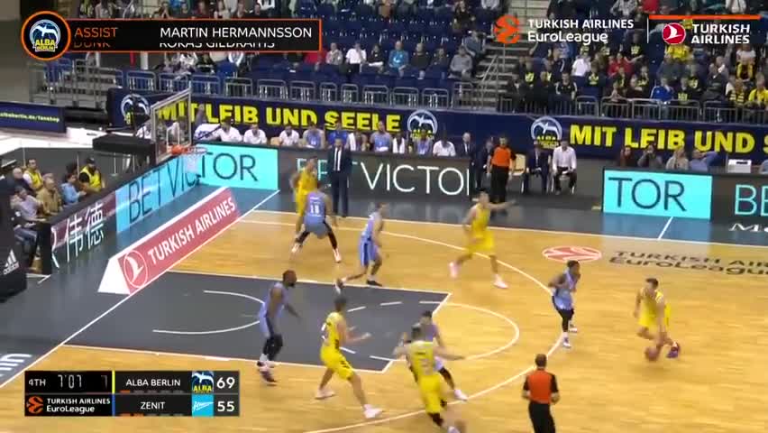 足球战术板必学的基础内容（足球战术板入门必备要点）