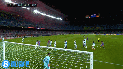 苏牙谈最喜欢的五球：踢诺维奇凌空斩，对马略卡脚后跟得分（苏亚雷斯回顾生涯五大进球：对诺维奇凌空抽射，对马略卡脚后跟破门）