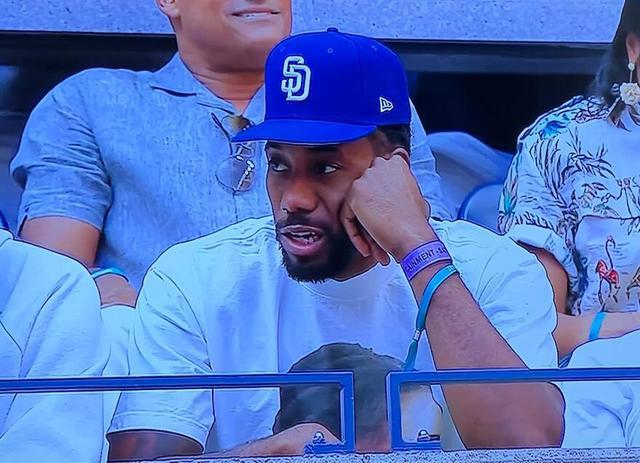 加内特：我们正处于库里的时代，他是GOAT&小球风潮救世主（加内特盛赞库里：他主宰这个时代，堪称GOAT与小球潮流的救世主）