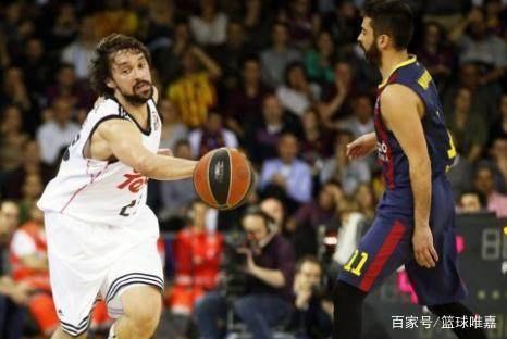 哈体院滑冰场现国家一级运动员亲授防摔技巧（哈体院滑冰场国家一级运动员现场亲授防摔技巧）