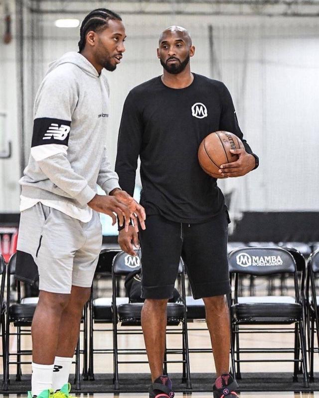 狼队14轮仅积2分排名英超垫底，上赛季曾双杀曼联（从双杀曼联到英超垫底：狼队14轮仅得2分）